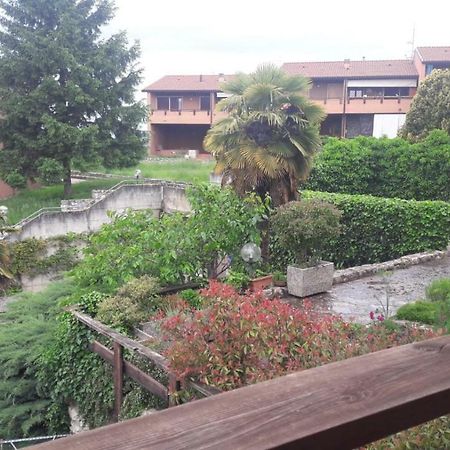 Appartamento Comodo Al Lago E Gardaland Castelnuovo del Garda Exterior photo
